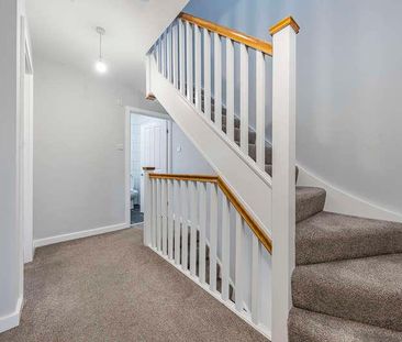 Worcester Road, Uxbridge, UB8 - Photo 2