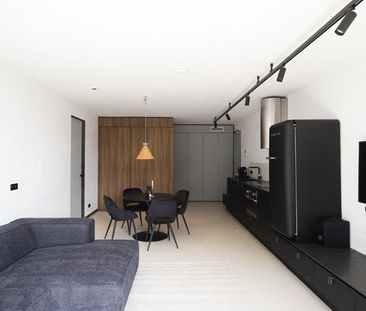 Te huur: Appartement Warmoesstraat in Amsterdam - Photo 1