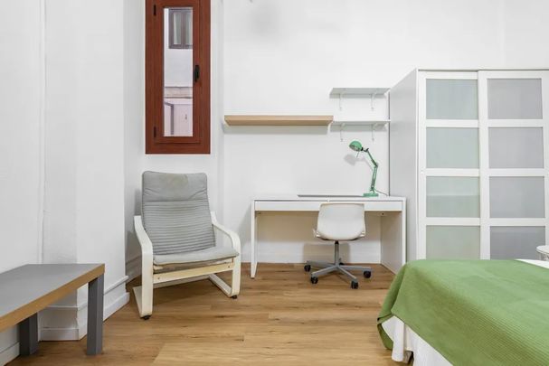 Gran Via Marquès del Túria Gran Via, Valencia, Valencian Community 46005 - Photo 1