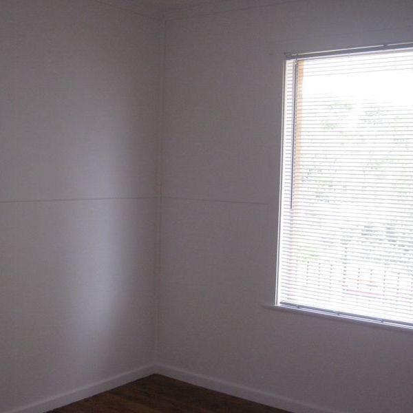 41 Jellicoe Street, Mount Lofty QLD 4350 - House For Rent | Domain - Photo 1