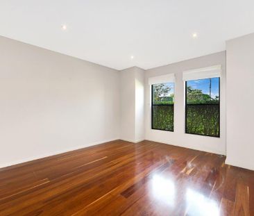 42A Aeolus Ave, Ryde NSW 2112 - House For Rent | Domain - Photo 1