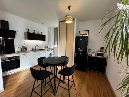 DOLE (39) CENTRE-VILLE APPARTEMENT DE TYPE 3 DUPLEX AU 1ER ETAGE - Photo 5