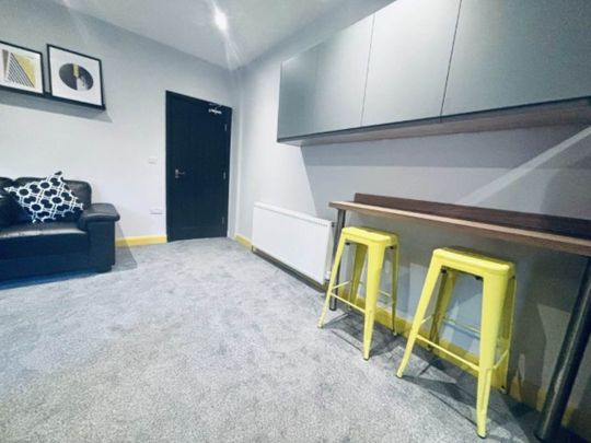 Gilpin Terrace (Room 4), Armley, Leeds - Photo 1