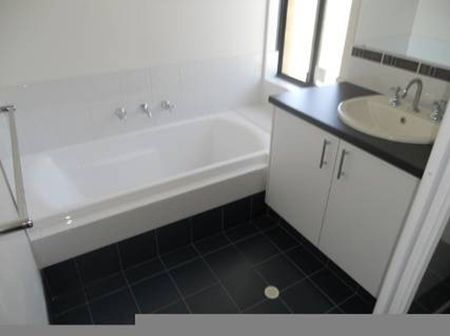 SPACIOUS LIVING - Photo 3