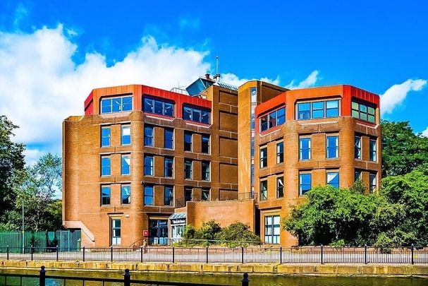 Waterside House, Lincoln, Waterside North - Photo 1