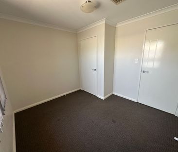 Fall in love with this stunning 4 bedroom 2 bathroom home. - Photo 3