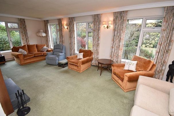 5 bedroom detached bungalow to rent - Photo 1