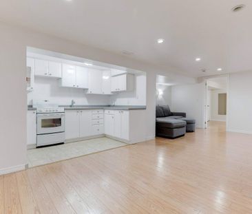 For Lease - 2217 Ghent Avenue, Burlington, Ontario - Photo 2