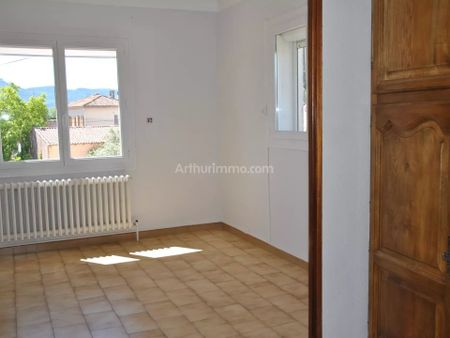 Location Appartement 4 pièces 96 m2 à Pourrières - Photo 5