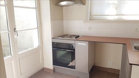 BAYEUX, rue Franche, F3 au rdc (Lot 1) - Photo 3