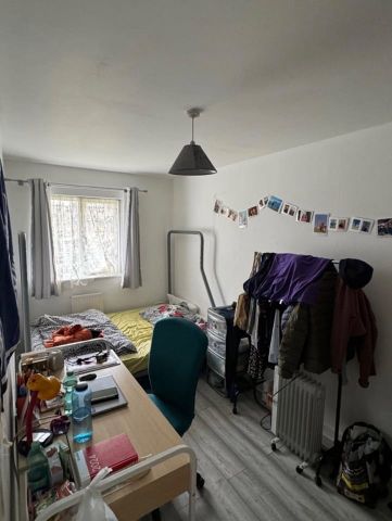Room in a Shared House, Orange Grove, E11 - Photo 4