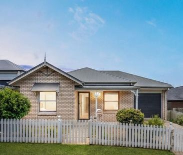 Modern Comfort & Easy Living in the Heart of Yarrabilba - Photo 6