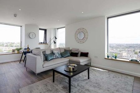 Vantage Point, Archway, N19 - Photo 3