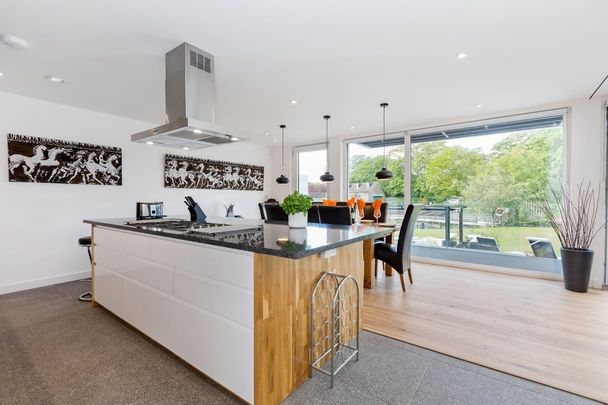 4 bedroom detached house to rent - Photo 1