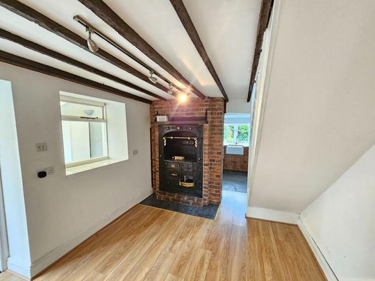 3 bedroom semi-detached house to rent - Photo 1