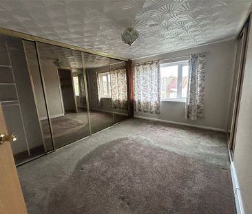 2 bedroom property to rent Mill Lane, ME5 - Photo 5