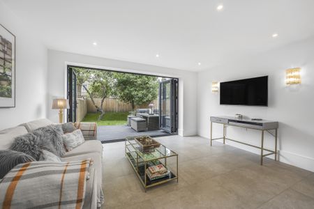 Surrey Road, Peckham Rye, SE15, London - Photo 3