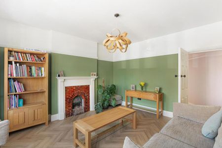 5 bedroom detached house to rent - Photo 3