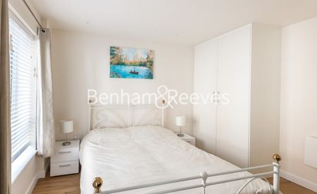 Studio flat to rent in Boulevard Drive, Colindale, NW9 - Photo 3