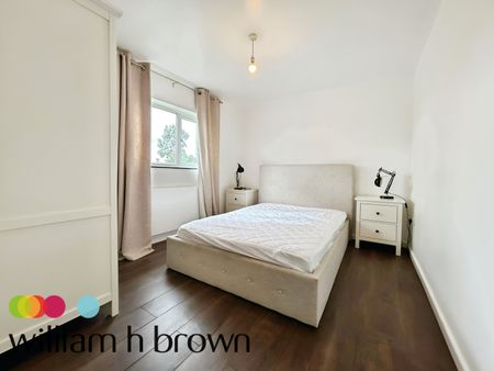 Hawthorn Avenue, Colchester - Photo 3