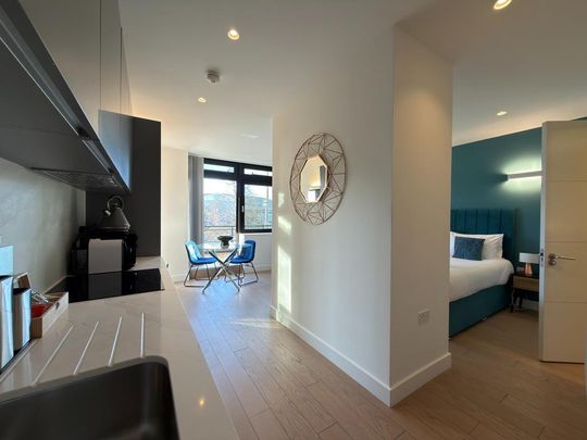 Studio to rent - Photo 1