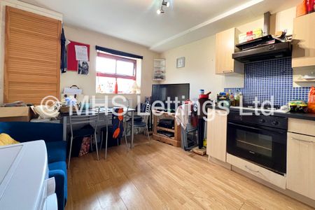 3 Bedroom Flat for rent in Belle Vue Road - Photo 5