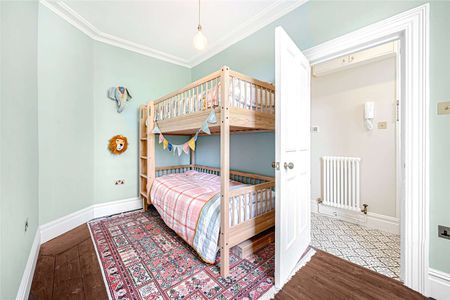 Short Let. A beautifully presented two bedroom flat ideally located in the heart of Marylebone. - Photo 5