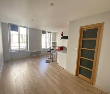 Location Appartement 1 pièce 19m² - Photo 2