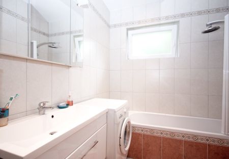 BADEN: TOP-LAGE am Waldesrand: inklusive FERNBLICK und RUHE : 3-Zimmer + große Terrasse mit 13m² (im letzten Stock) - Photo 3