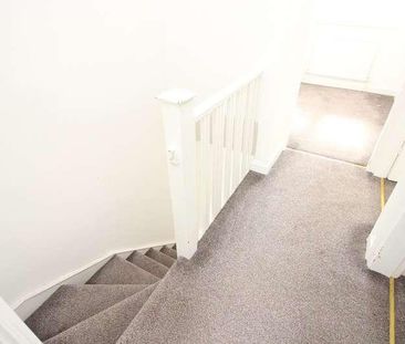 Brookside, Uxbridge, UB10 - Photo 5