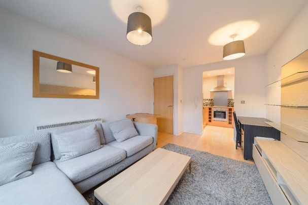 2 bedroom apartment to rent - Photo 1