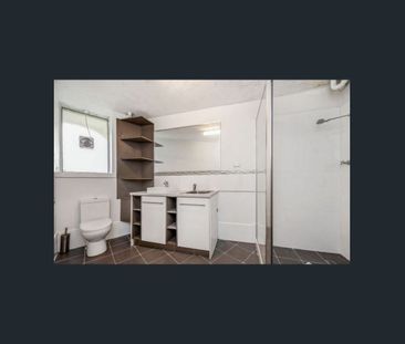 A Private Courtyard Retreat In A Convenient Wembley Location - Photo 5