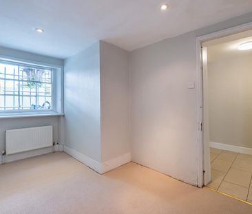 5 bedroom terraced house to rent - Photo 5