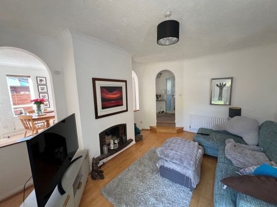 Worth 4 bedroom house to rent - Photo 1