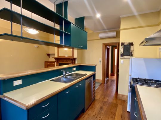 9B Ross Street, Kilbirnie - Photo 1