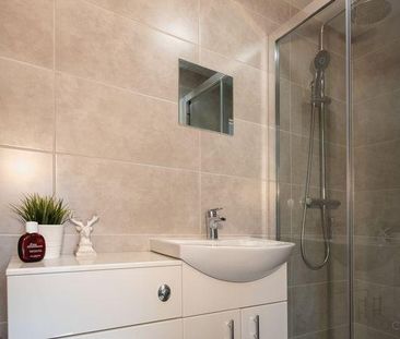 1 bedroom in a house share to rent - Photo 6