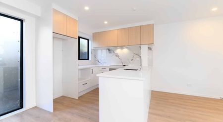 Stylish living in Massey! - Photo 3