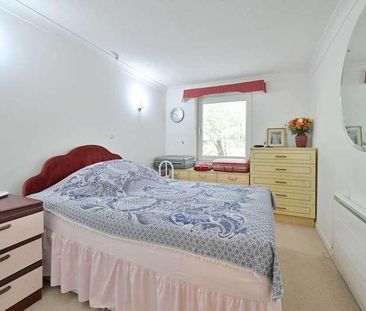 Homecedars House, Bushey, WD23 - Photo 4