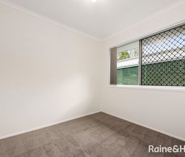 2/39 Salisbury Street, Indooroopilly, QLD 4068 - Photo 1