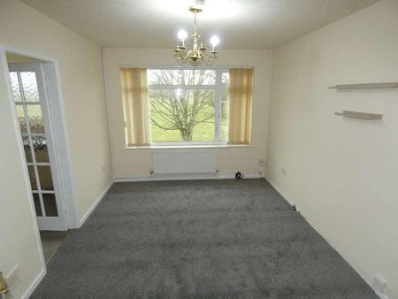 Linden Place, Blackpool, FY2 - Photo 2