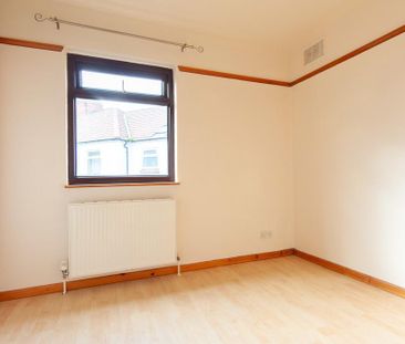 2 bedroom semi-detached house to rent - Photo 3