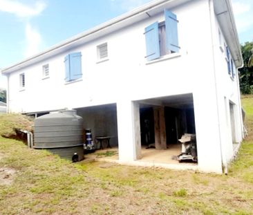 Location villa 5 pièces, 100.00m², Le Lamentin - Photo 3