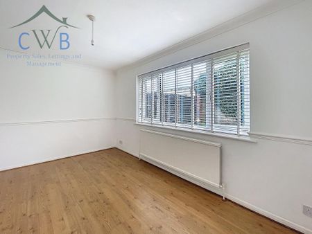 3 bedroom semi-detached house to rent - Photo 2