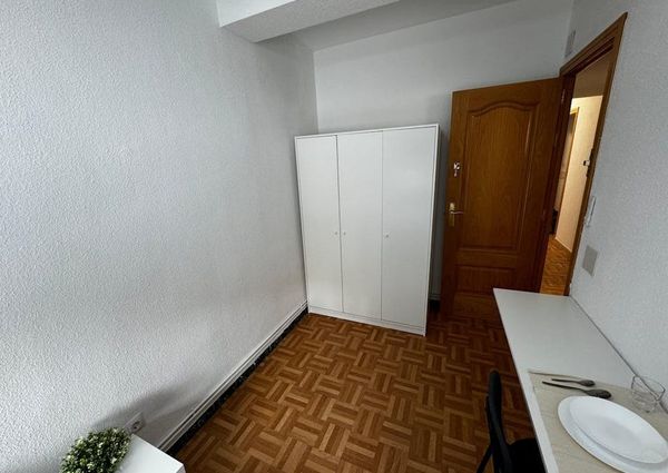 Calle Alejandro Sánchez, Madrid, Community of Madrid 28019