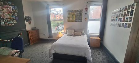 7 Bed - 5 Brudenell Grove, Hyde Park, Leeds - LS6 1HP - Student - Photo 4