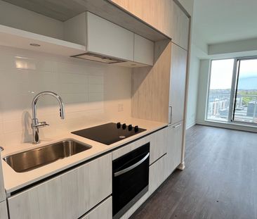 For Lease - 2 David Eyer Road Unit# 633, Richmond Hill, Ontario - Photo 1