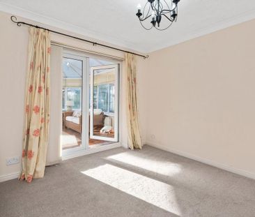 4 bedroom detached house to rent - Photo 1