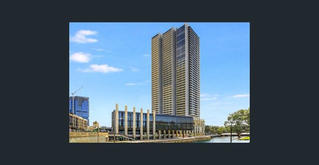 UNFURNISHED LUXURY ONE BEDROOM + PARKING IN A DESIRED LOCATION IN PARRAMATTA - Photo 1