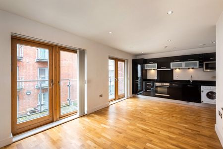 2 bedroom apartment to rent - Photo 4