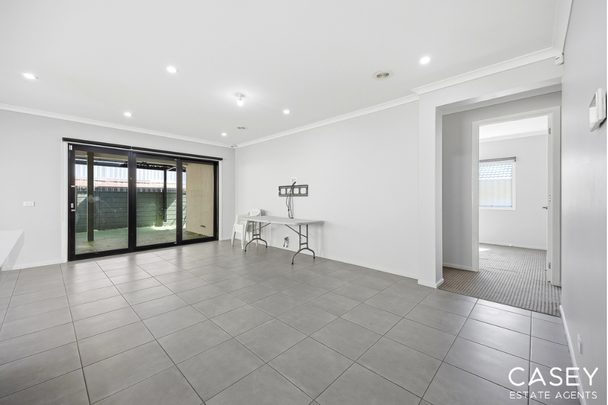 45 Kenneth Road, Pakenham - Photo 1